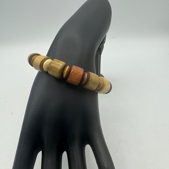 Stretchy Wooden Beaded Bracelet Natural Brown Beige Tones Handmade - Picture 3 of 4